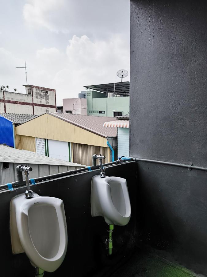 Youyen Hostel Bangkok Exterior foto