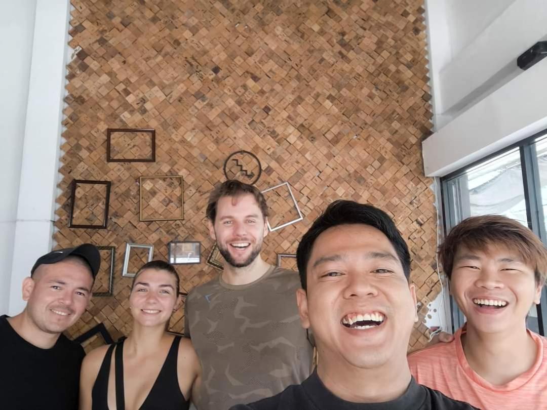 Youyen Hostel Bangkok Exterior foto